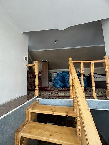 Həyət evləri və villaların satışı: Ev Binəqədi tam mərkəzdə avtobus yolunan 20 metr mesafede — 23