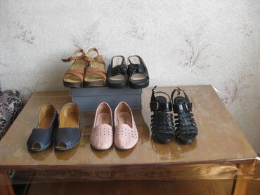 Другая женская обувь: Распродажа! Продаю женскую обувь: 1.	Обувь на платформе. Бежевый