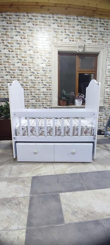Beşiklər: Ağ rəngdə uşaq beşiyi - Material: MDF/LDSP tipli boyalı ağ panellər — 1