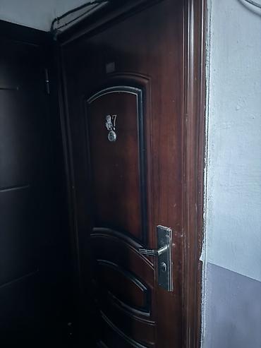 б у прихожка: Двери для домов и квартир, Металлическая, Одностворчатая, цвет - Коричневый — 2