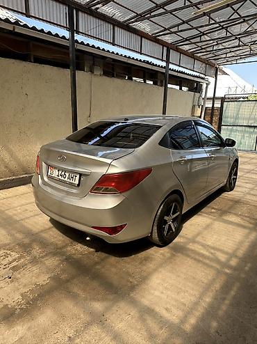 Продажа авто: Hyundai Solaris: 2014 г., 1.4 л, Автомат, Бензин, Седан — 3