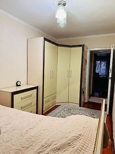 квартиры семейным: 3 комнаты, 57 м², Космос 104 серия, 2 этаж — 4