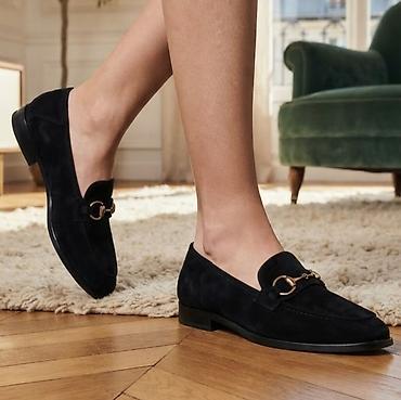 mini ugg cizme: Elegantne ženske mokasine – crna antilop koža - Klasičan “loafer” — 1