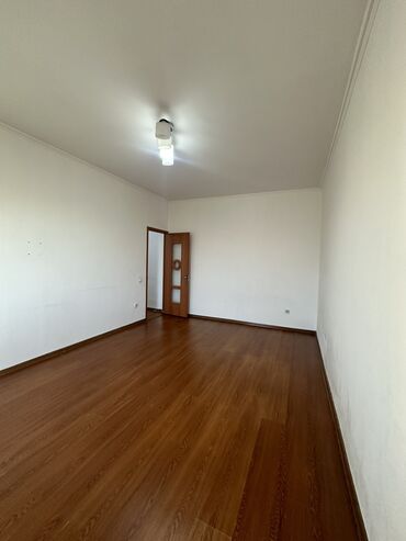 Продажа квартир: 1 комната, 35 м², 105 серия, 5 этаж, Старый ремонт