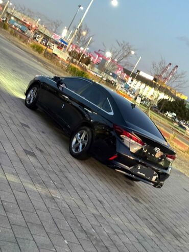 Hyundai: Hyundai Sonata: 2018 г., 2 л, Автомат, Газ, Седан — 2