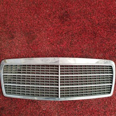 решотка 124: Решетка радиатора Mercedes-Benz E-Class W210 1999 (б/у) КУЗОВНЫЕ