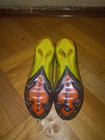 спортивный костюм для мальчика: Футбольные бутсы Nike Phantom GT2 Academy Dynamic Fit MG с верхом из