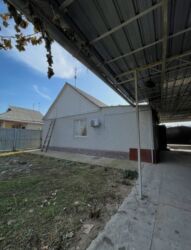 продаётся дом ош: Дом, 110 м², 3 комнаты, Риэлтор, Евроремонт