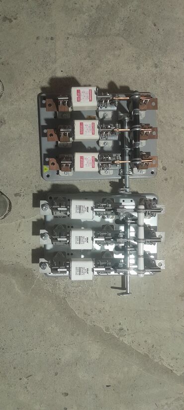 Digər elektrik malları: Elektrik avadanlığı paketi - 3 fazalı aşağı gərginlikli sığortalı yük — 1