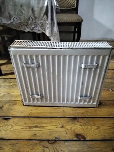 Radiatorlar: İşlənmiş Panel Radiator Ünvandan götürmə