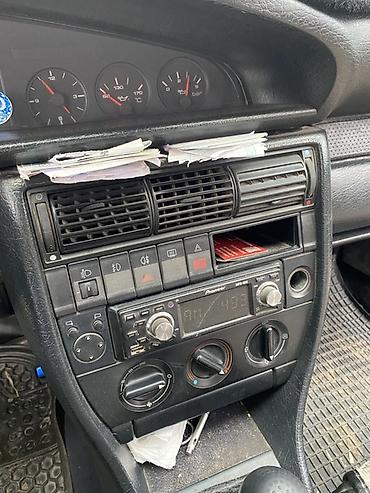 Audi: Audi S4: 1993 г., 2 л, Механика, Бензин, Универсал — 31