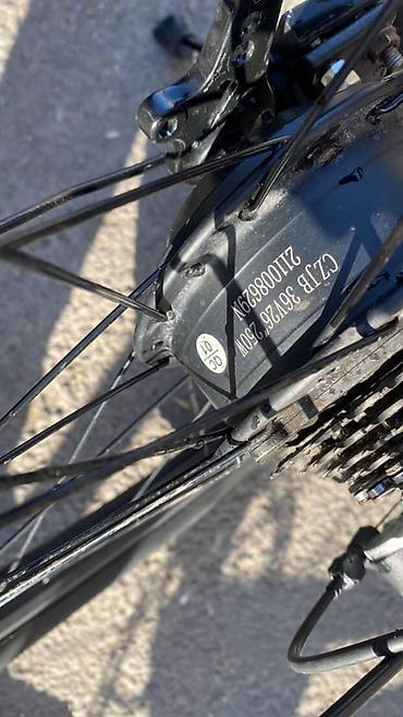 Velosipedlər: 🇺🇸 Amerika modeli 🔋 36V 7.8Ah batareya 🔋 30–35 km məsafə ⚙️ Tam işlək — 2