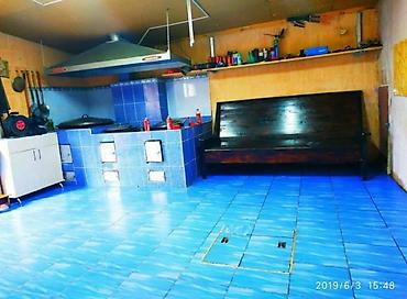 Продажа коттеджей и домов: 🏡 **Срочно продаётся дом в Бишкеке** 📍 Аламединский рынок (ул — 5