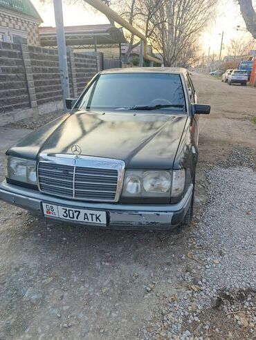 Mercedes-Benz: Mercedes-Benz W124: 1992 г., 2.3 л, Механика, Бензин, Седан — 3