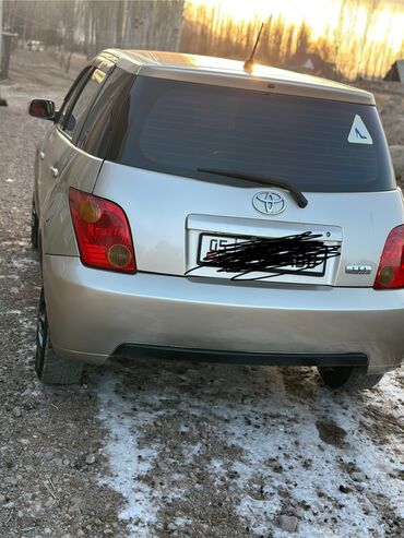 Toyota: Toyota ist: 2003 г., 1.3 л, Автомат, Бензин