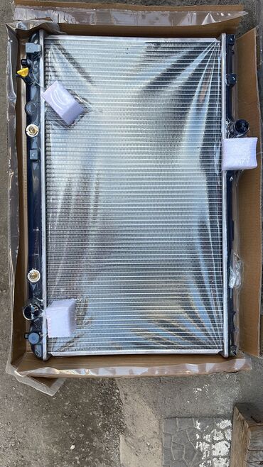 Радиаторы: Радиатор охлаждения двигателя Радиатор радиатора радиаторы Все виды — 8