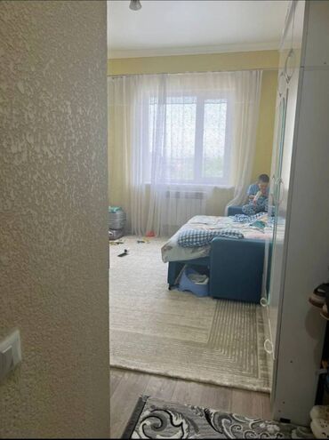 ак ордодон квартира керек: 1 бөлмө, 20 кв. м, Жеке план, 2 кабат, Косметикалык ремонт