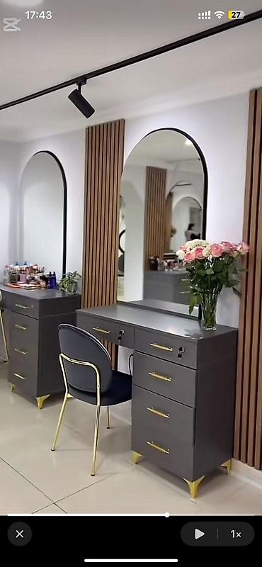 stulu: Vizaj stolu və güzgü dəsti - Modern salon və ya ev istifadəsi üçün — 1