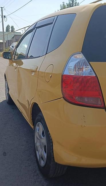 es 2016: Honda Fit: 2004 г., 1.3 л, Вариатор, Бензин, Хэтчбэк — 6