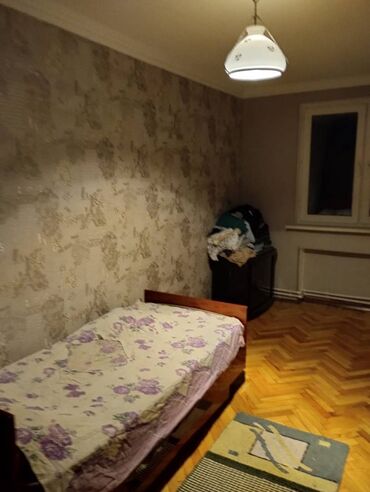 Köhnə tikili: Bakı, 3 otaqlı, Köhnə tikili, m. Elmlər Akademiyası, 70 kv. m — 25