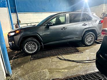 защитка: Toyota RAV4: 2021 г., Автомат, Бензин, Кроссовер — 1