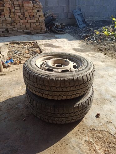 диски на бус сапог: Дөңгөлөктөр монтажда 195 / 65 / R 15, Кыш, Жуп, Жеңил унаалар, Темир