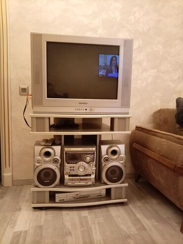 домашний кинотеатр сони: Məhsul: Ev elektronika dəsti Tərkib: - Samsung CRT televizor (gümüş