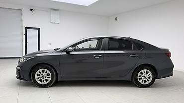 aion v plus 2022: Kia K3: 2019 г., 1.6 л, Бензин, Седан — 4