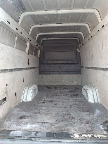 Легкий грузовой транспорт: Легкий грузовик, Mercedes-Benz — 6