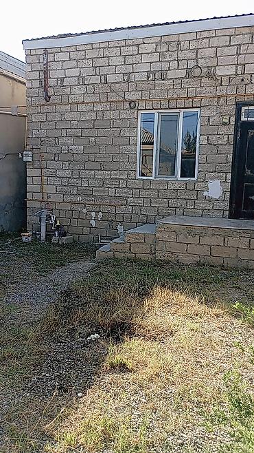 1 otaqli ev: 9 otaqlı Suraxanı rayonu qum adasi 4 sot torpaq sahesinde 3 eded 3 — 1