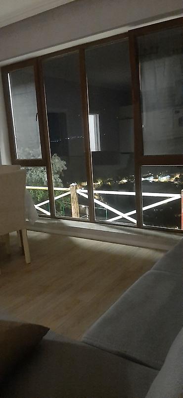 Günlük kirayə evlər: 65 kv. m, 3 otaqlı, İnternet, Telefon, Qaz — 1