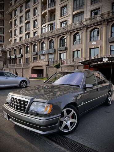 пружина на мерс: Mercedes-Benz W124: 1993 г., 3.2 л, Автоматические, Бензин, Седан
