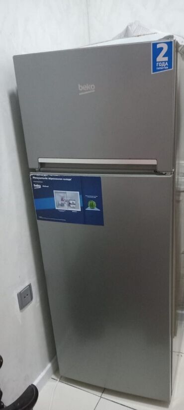 Мясорубки: Б/у 2 двери Beko Холодильник Продажа, цвет - Серебристый