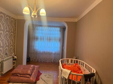 Köhnə tikili: Bakı, Bakıxanov qəs., 4 otaqlı, Köhnə tikili, 100 kv. m — 6