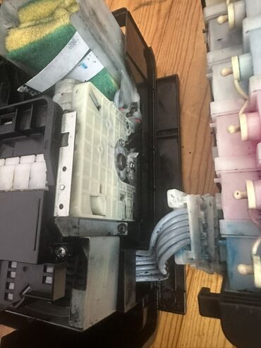 Printerlər: Epson L800 işləmir Printeri özüm açıb, söküb, təzədən yığmışam. Bir — 9