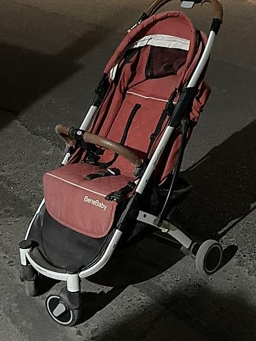 Прогулочная коляска BeneBaby. Шаткая, но реьенка возить можно, фотку в at lalafo.kg Прогулочная коляска BeneBaby. Шаткая, но реьенка возить можно, фотку в
