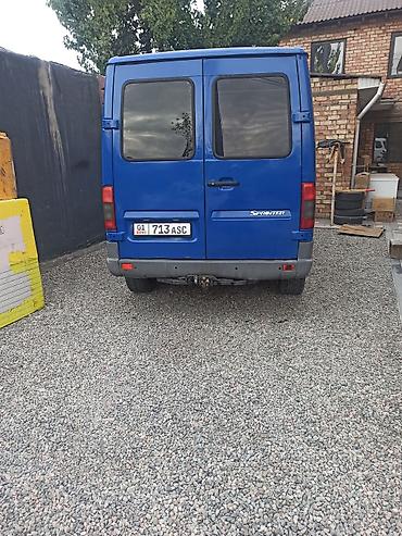 купить спринтер грузовой: Mercedes-Benz Sprinter (синий фургон) - Кузов: цельнометаллический — 6
