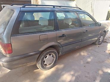 golf car: Volkswagen Passat: 1994 г., Механика, Универсал — 6