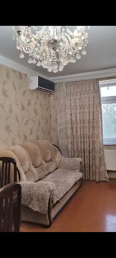 kiraye evlər ucuz: Sumqayıtda 17-ci mikrorayonda 5 mərtebeli binanın 5-ci mərtebəsində 3 — 4