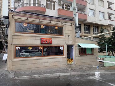 Kommersiya daşınmaz əmlakının satışı: Badamdarda Oxford məktəbi ilə üzbə-üz restoran satılır. Restoran