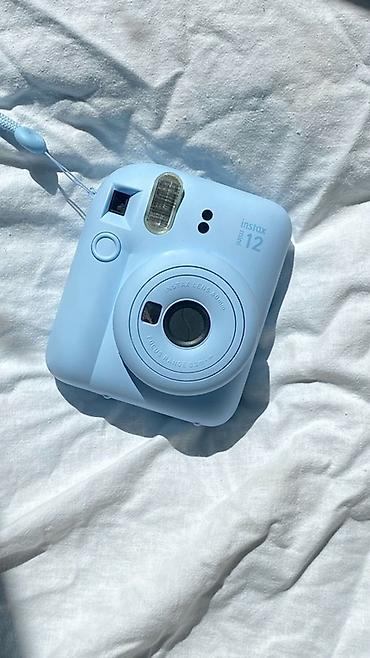telefon sade: Fujifilm Instax Mini 12 – mavi rəngli instant fotoaparat — 1