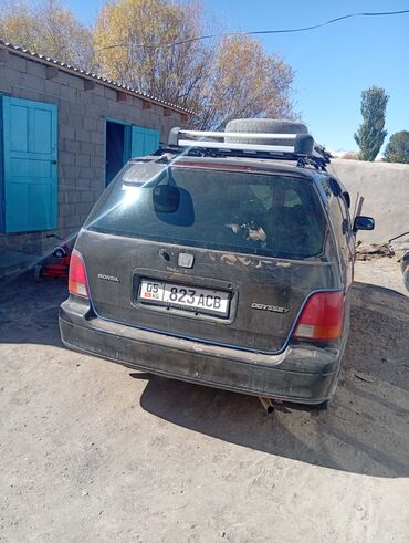 машина фит ош: Honda Odyssey: 1996 г., Универсал