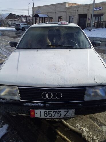 Audi: Audi 100: 1984 г., 1.8 л, Механика, Бензин