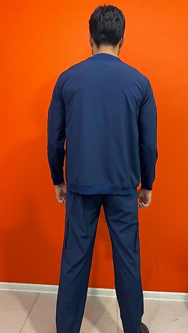 Медициналык кийим: Мужской медицинский комплект (scrubs) . Состав набора: - Верх — 3