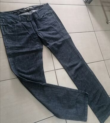 lc waikiki mercury jeans: Super farmerice
Vel 33
Kao nove
Povoljno
UVOZ Turska