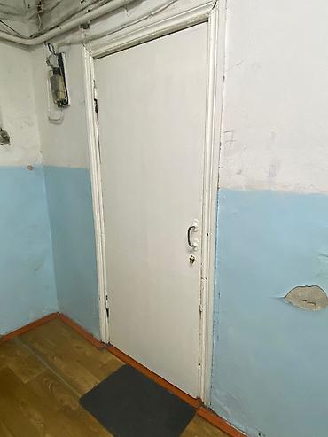 Долгосрочная аренда комнат: Комната в коммунальной квартире - Площадь комнаты: 15м² (по фото — — 1