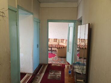 квартира ак оргоо: 2 комнаты, 68 м², 105 серия, 4 этаж, Косметический ремонт