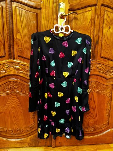 Ziyafət donları: Ziyafət donu, Mini, River Island, M (EU 38)