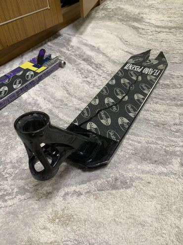 Другое для спорта и отдыха: Deck blant aos v5 5.5 22 
для трюковой самокат