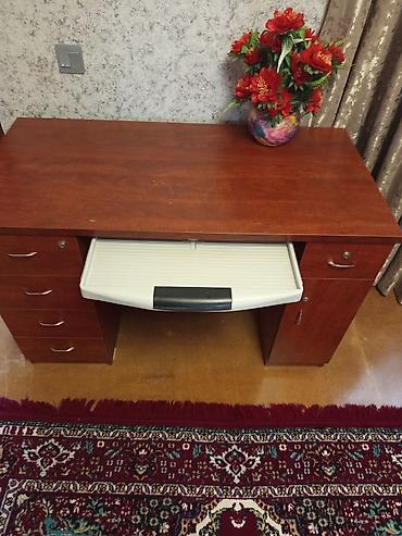işci masa: İki tumbalı ofis/iş masası təzədir heç bir sınıq zad yoxdu tep təzədir — 3